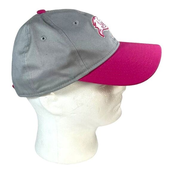 NFL New Era Women's 9FORTY Tampa Bay Buccaneers Hat Grey Pink NFL Bucs Fan Gear - Picture 3 of 10